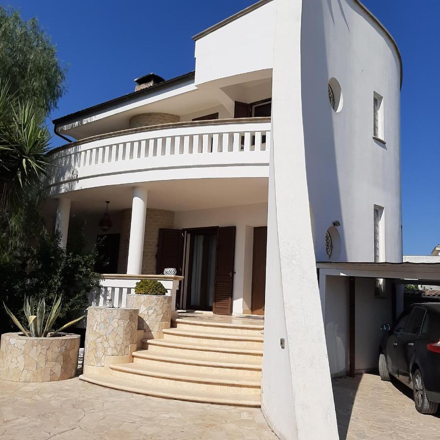 Casa Giulia Hotel Tiggiano ภายนอก รูปภาพ